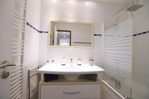 Short Stay Paris Apartments 0*,